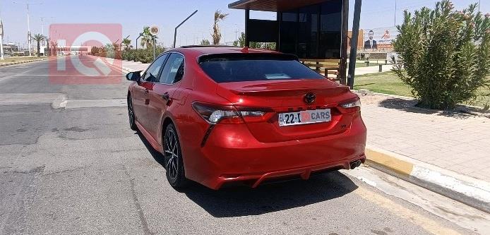 تۆیۆتا کامری